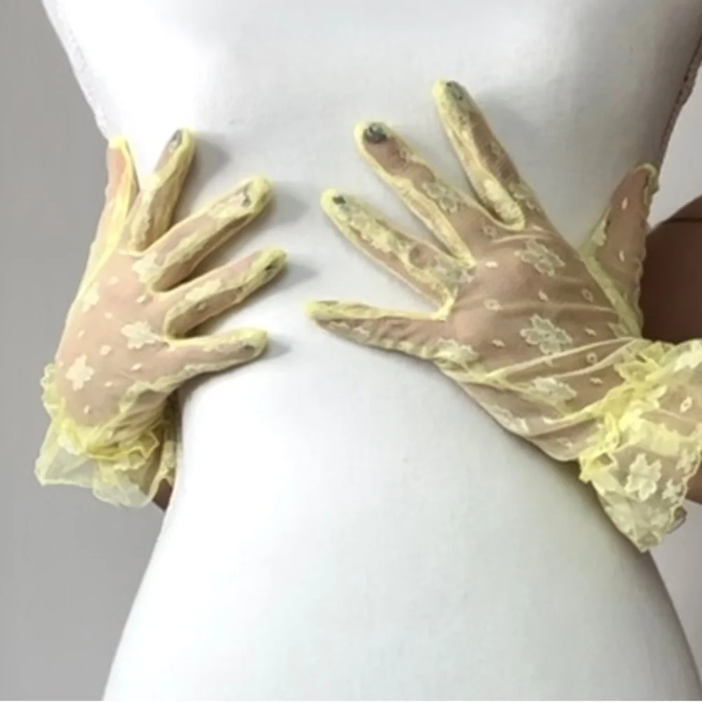 60s Vintage Lace Gloves